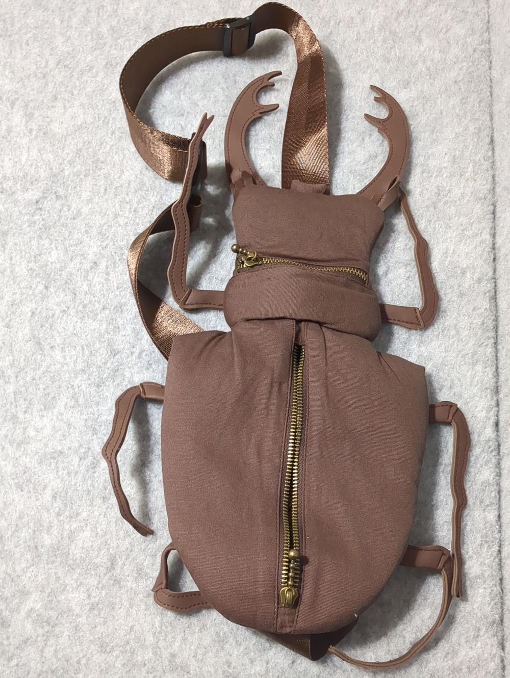 Red flies brown beetle bag crossbody bag NWOT - Picture 7 of 14